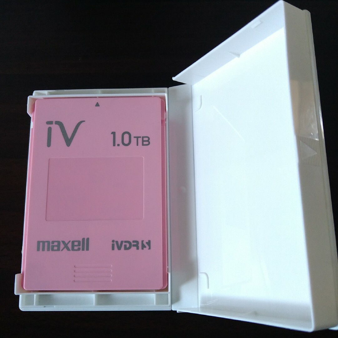 マクセル iVDR-S カセットHDD 1TB 専用ケース付-