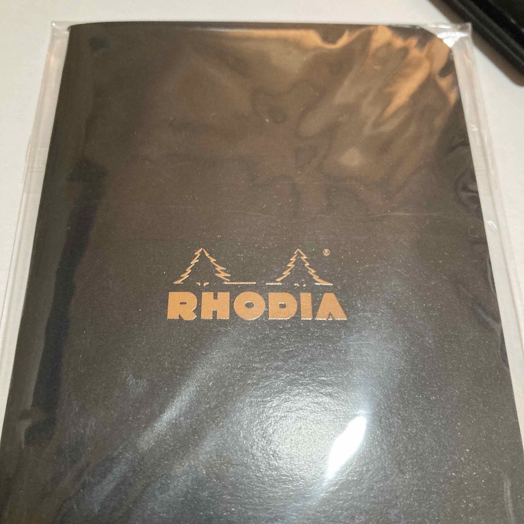 RHODIA(ロディア)の新品未開封❗️RHODIA× 三条市立大学　コラボ　限定　メモパッド　フランス製 インテリア/住まい/日用品の文房具(ノート/メモ帳/ふせん)の商品写真