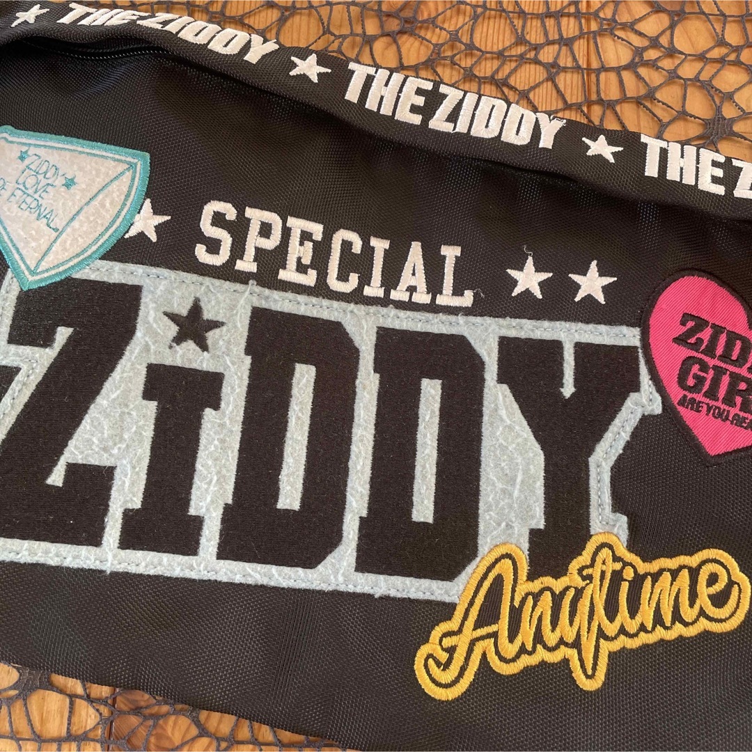 ZIDDY(ジディー)のジディ ボディバッグ ウエストバッグ ☆ 黒 バッグ # ZIDDY ♪ キッズ/ベビー/マタニティのこども用バッグ(その他)の商品写真