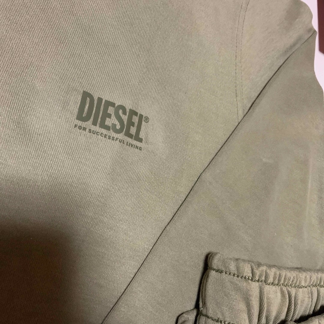 DIESEL(ディーゼル)の洗練されたデザイン　DIESEL　Umset-Aramis　XXL メンズのトップス(スウェット)の商品写真