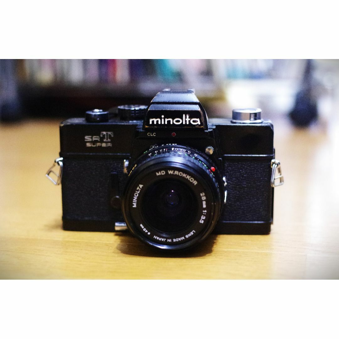 完動品MINOLTA SRT SUPER希少の黒+28mmレンズ セット