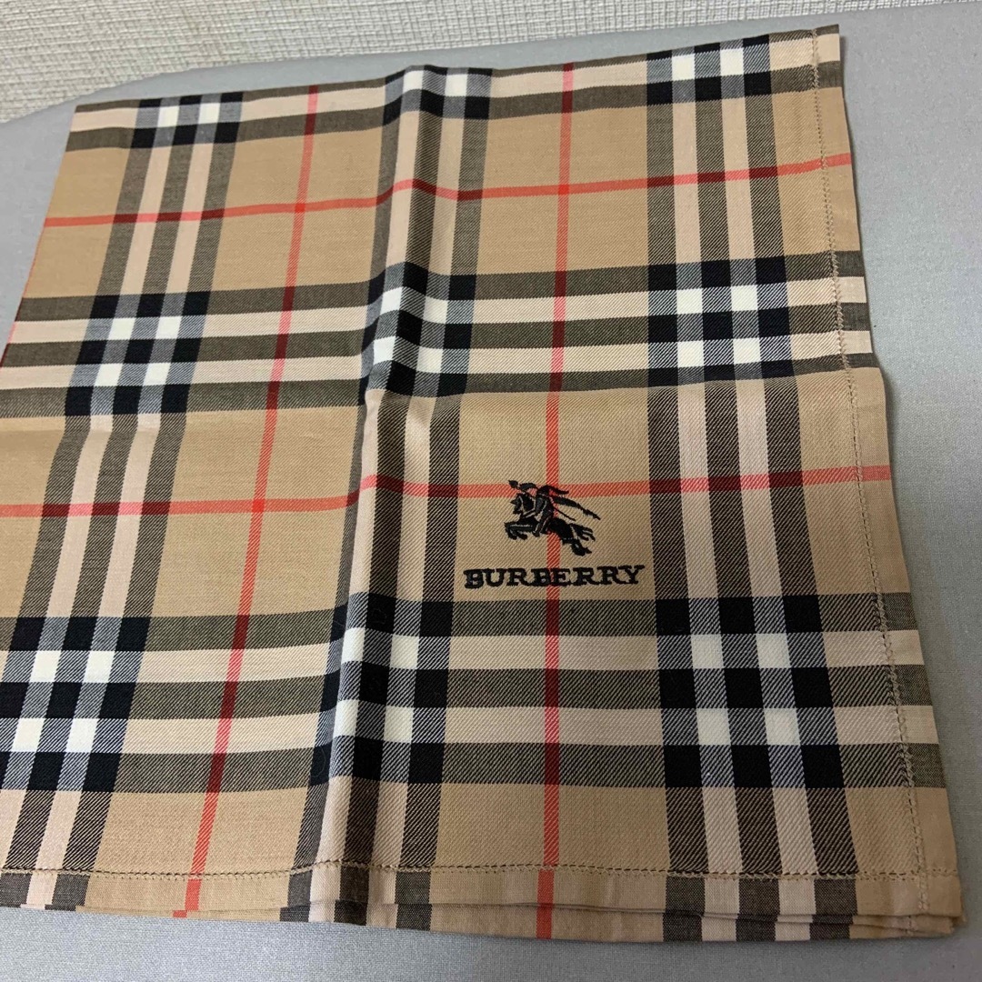 BURBERRY(バーバリー)のバーバリーハンカチ　カルバンクライン　タオルハンカチのセット メンズのファッション小物(ハンカチ/ポケットチーフ)の商品写真