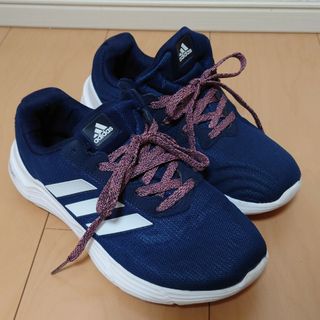 アディダス(adidas)のadidas　22.5 ブルー(スニーカー)