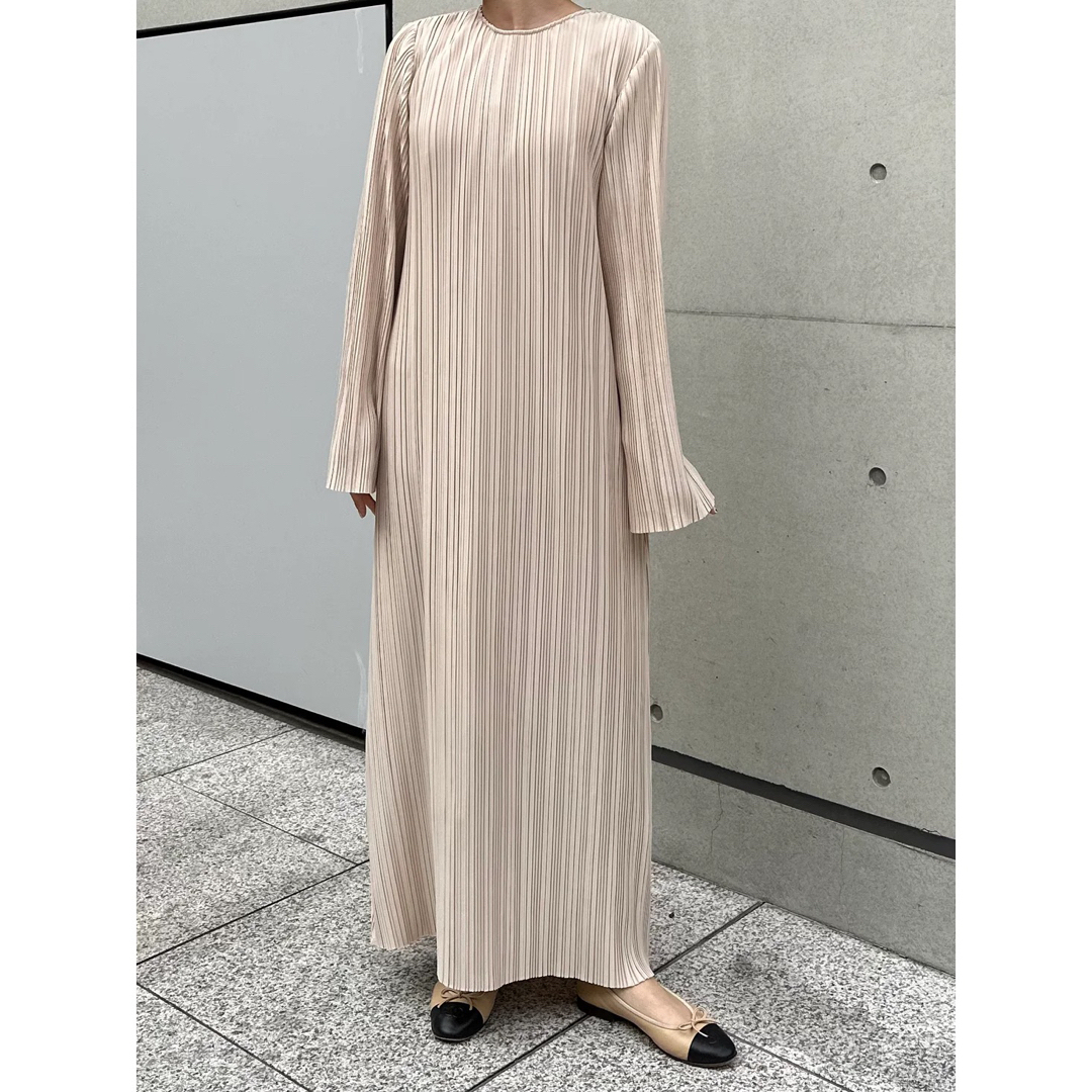 完売品！新品未使用♡PLEATED LONG DRESS43cm袖丈