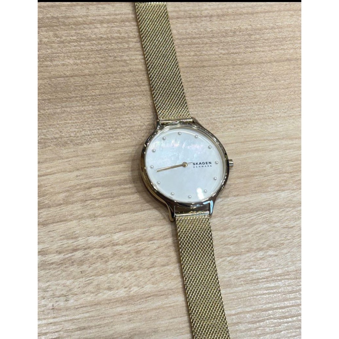 SKAGEN(スカーゲン)のスカーゲン　レディース　クォーツ　腕時計　SKW2774 ゴールド　シェル レディースのファッション小物(腕時計)の商品写真