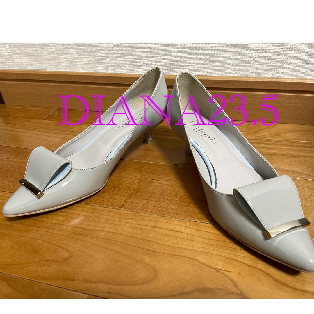 DIANA(ダイアナ)のDIANA 23.5cm エナメルパンプス レディースの靴/シューズ(ハイヒール/パンプス)の商品写真