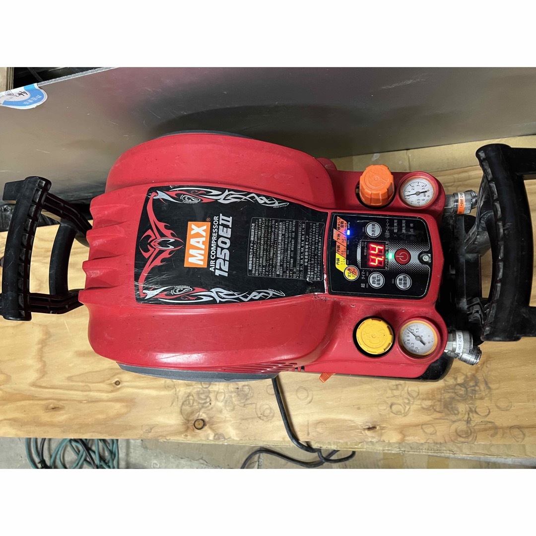 良品 低騒音MAXマックス☆高圧常圧AK-HL1250E2エアコンプレッサー 良品 低騒音MAXマックス☆高圧常圧AK-HL1250E2エアコンプレッサー