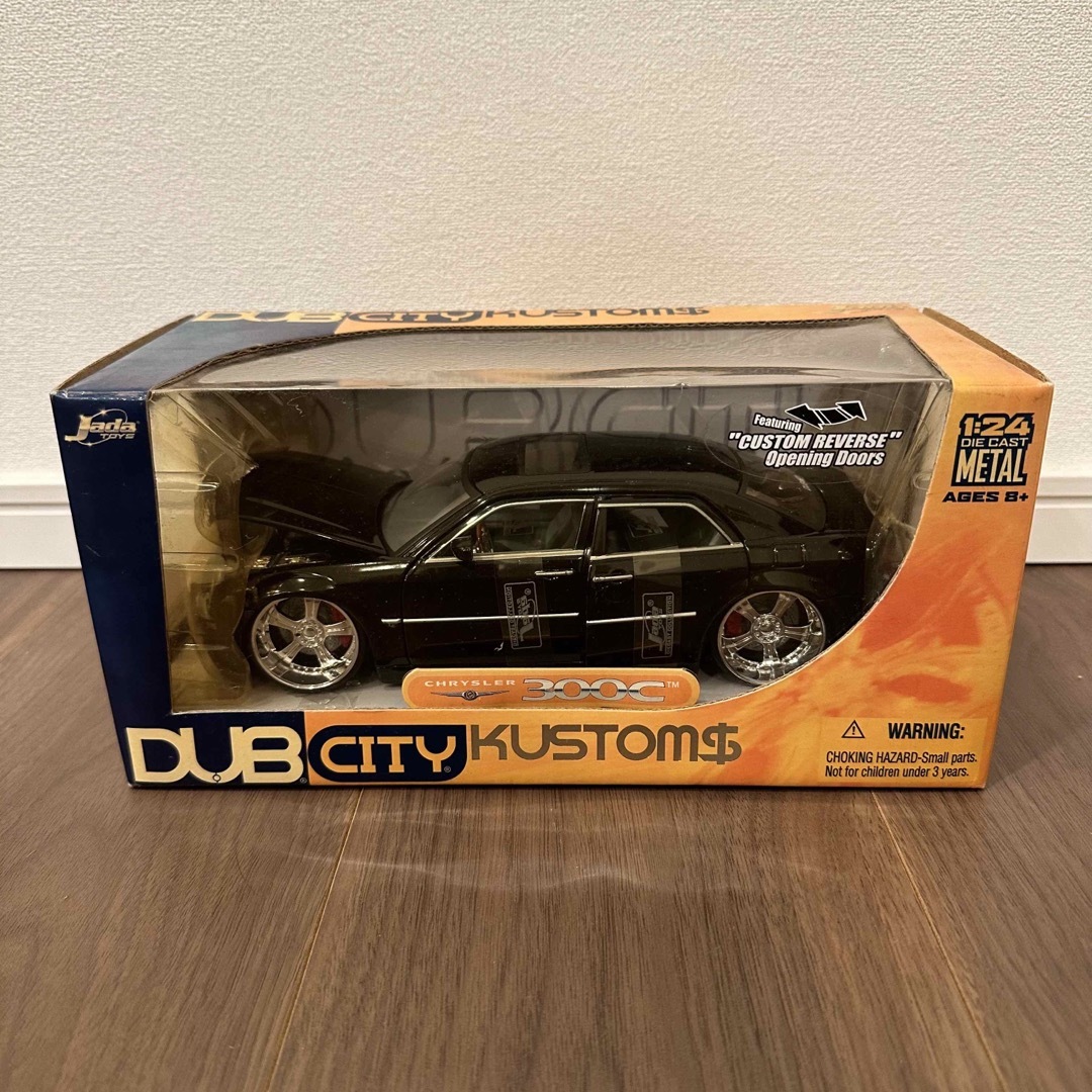 DUB CITY KUSTOMS クライスラー300C