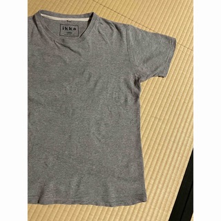 イッカ(ikka)のikka Ｔシャツ　グレー　メンズＬ　綿100%(Tシャツ/カットソー(半袖/袖なし))