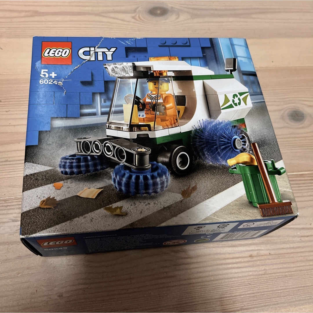 Lego(レゴ)の新品訳あり　レゴ(LEGO) シティ 道路清掃車 60249 廃盤 キッズ/ベビー/マタニティのおもちゃ(積み木/ブロック)の商品写真