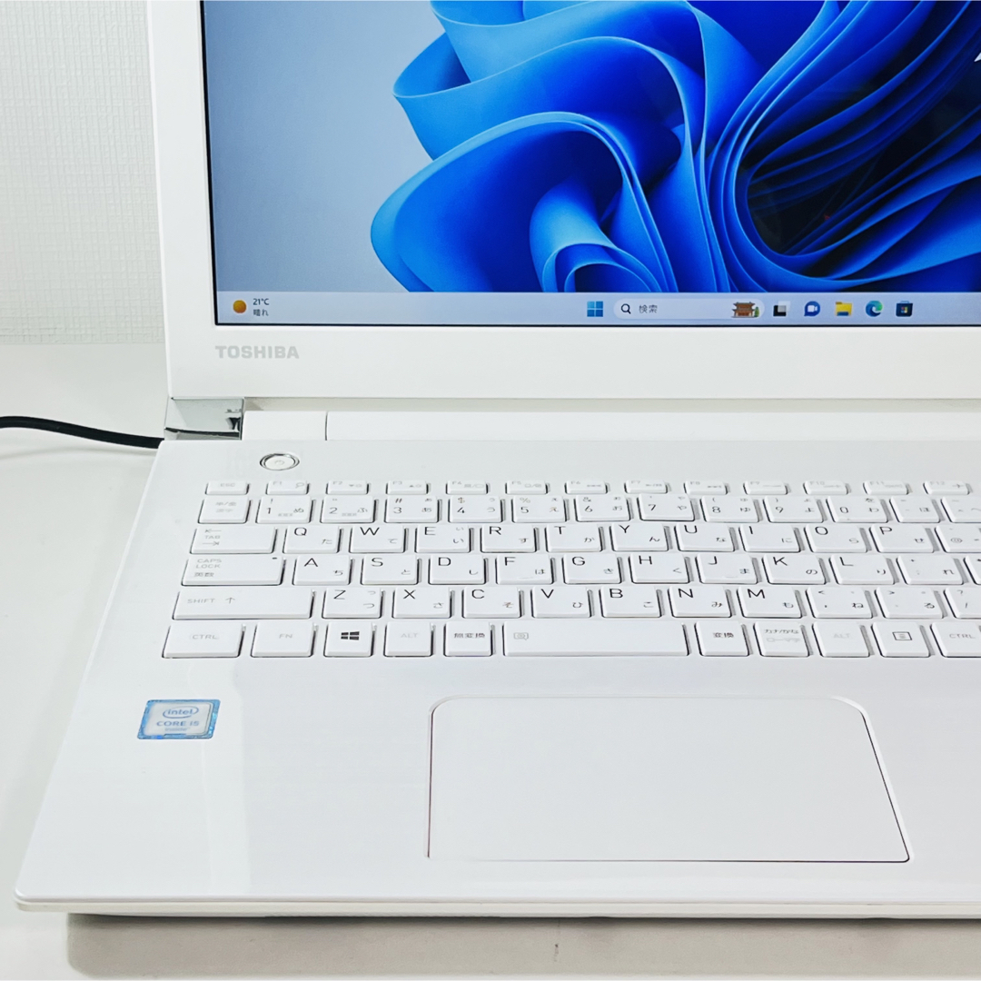 Windows11ノートパソコン美品白core i5第6世代