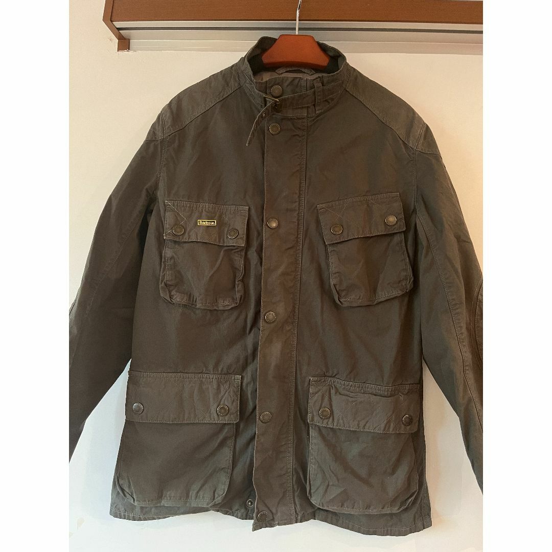 Barbour(バーブァー)のひさお様専用　バブアーインターナショナル　コットンジャケット　L メンズのジャケット/アウター(ミリタリージャケット)の商品写真