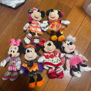 ディズニー(Disney)のミニーぬいぐるみバッジ(キャラクターグッズ)