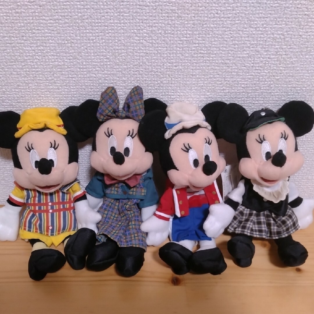 TDR キャストコスチューム ミニー ぬいぐるみバッチ 4点セット | フリマアプリ ラクマ TDR キャストコスチューム ミニー ぬいぐるみバッチ 4点セット | フリマアプリ ラクマ