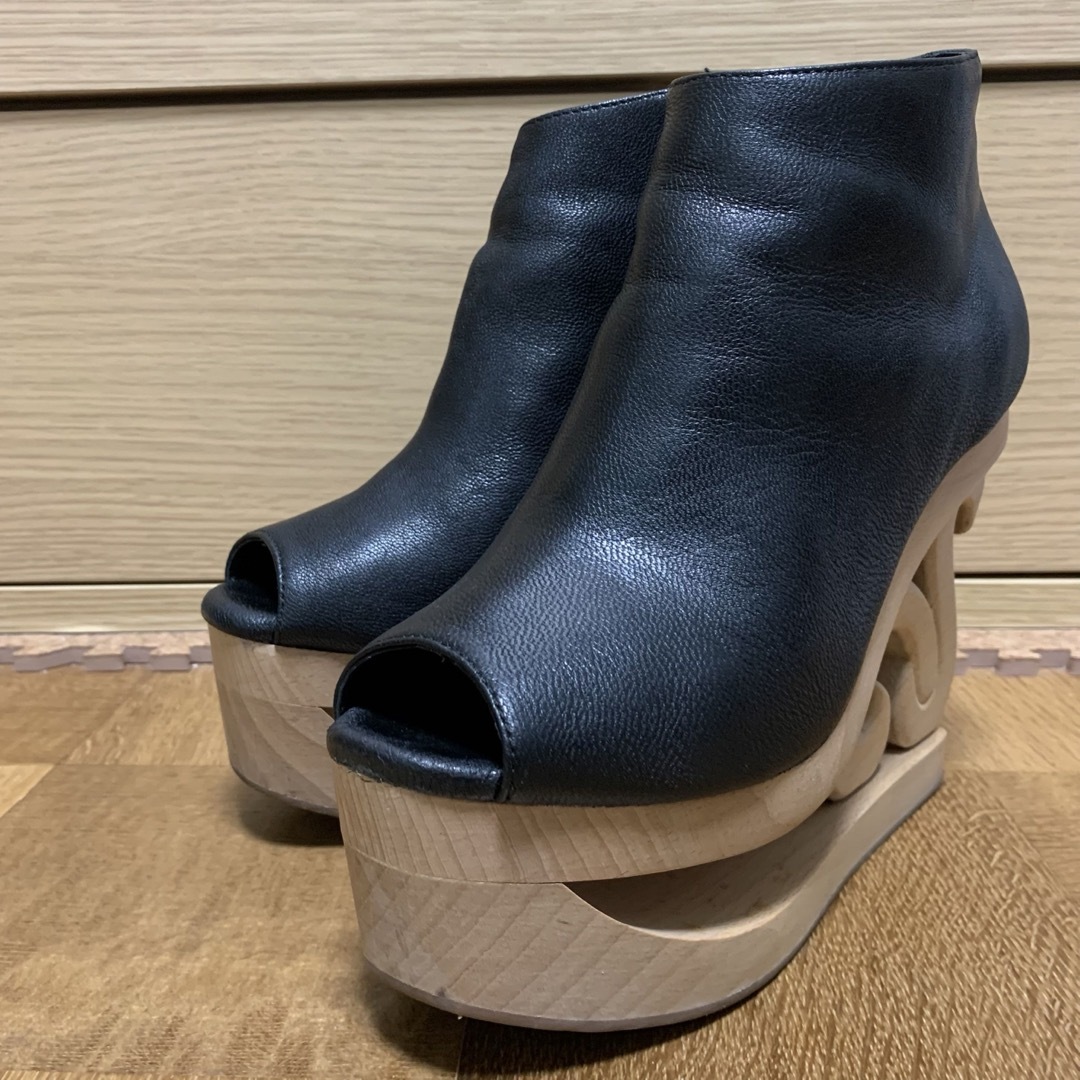 JEFFREY CAMPBELL(ジェフリーキャンベル)のジェフリーキャンベル スケートブーツ レディースの靴/シューズ(ブーツ)の商品写真