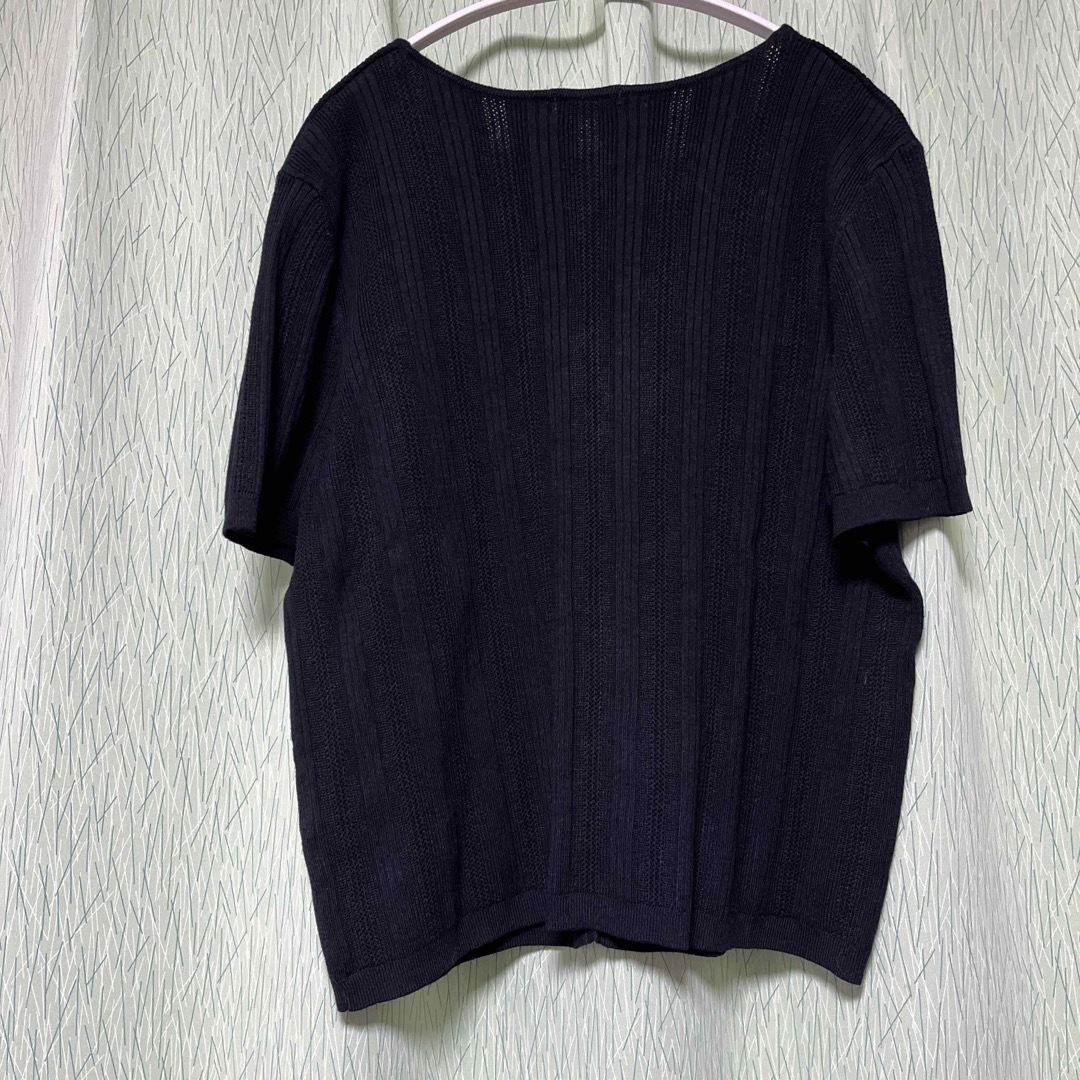 GU(ジーユー)のGU Tシャツ　カーディガン　前ボタン　ブラック　XL レディースのトップス(Tシャツ(半袖/袖なし))の商品写真