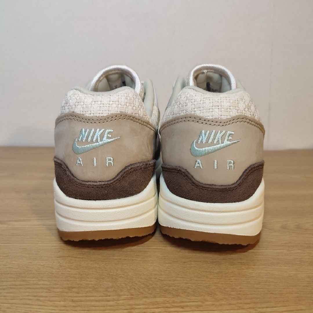 NIKE(ナイキ)の新品 NIKE AIR MAX 1 QS CREPE 2.0 "HEMP" メンズの靴/シューズ(スニーカー)の商品写真