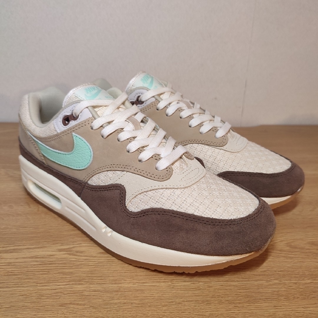 NIKE(ナイキ)の新品 NIKE AIR MAX 1 QS CREPE 2.0 "HEMP" メンズの靴/シューズ(スニーカー)の商品写真