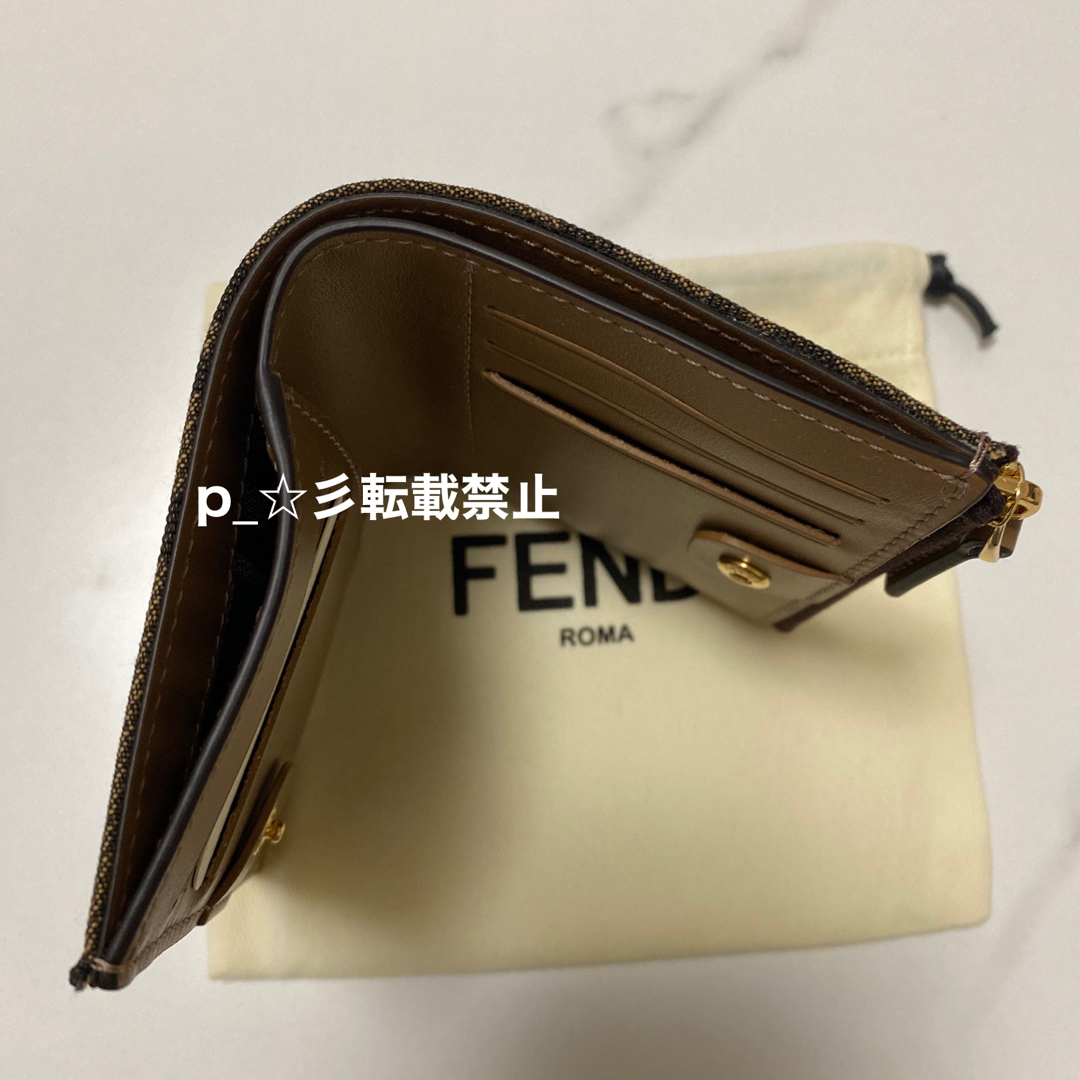 【正規品】【新品未使用】FENDI フェンディ 折り財布 ズッカ柄