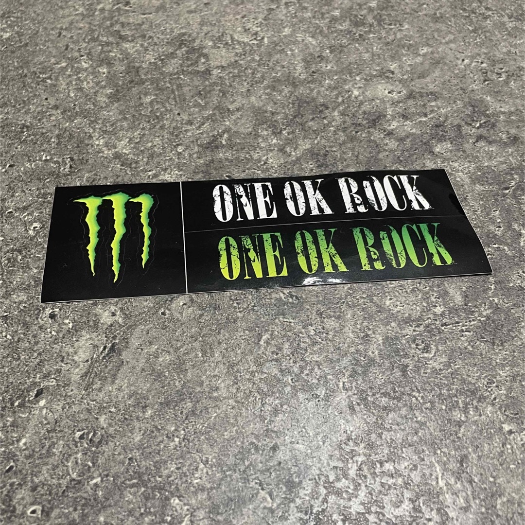 ONE OK ROCK(ワンオクロック)のONE OK ROCK ステッカー エンタメ/ホビーのタレントグッズ(ミュージシャン)の商品写真