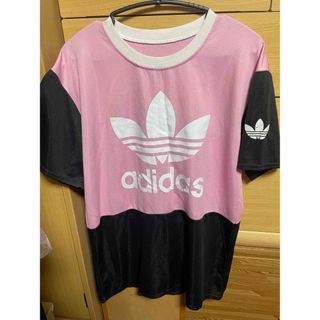 アディダス(adidas)のTシャツ(Tシャツ/カットソー)