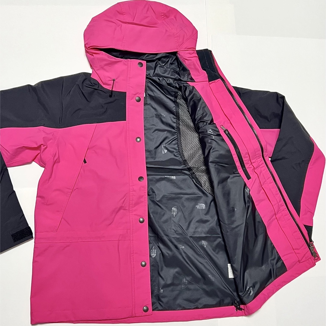 THE NORTH FACE(ザノースフェイス)のL 新品 ノースフェイス マウンテンライト ジャケット  ピンク ゴアテックス レディースのジャケット/アウター(ナイロンジャケット)の商品写真