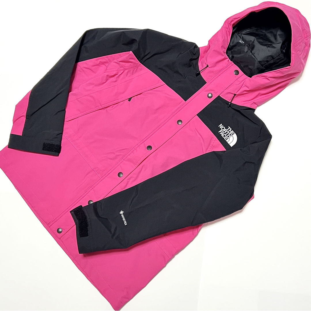 THE NORTH FACE(ザノースフェイス)のL 新品 ノースフェイス マウンテンライト ジャケット  ピンク ゴアテックス レディースのジャケット/アウター(ナイロンジャケット)の商品写真