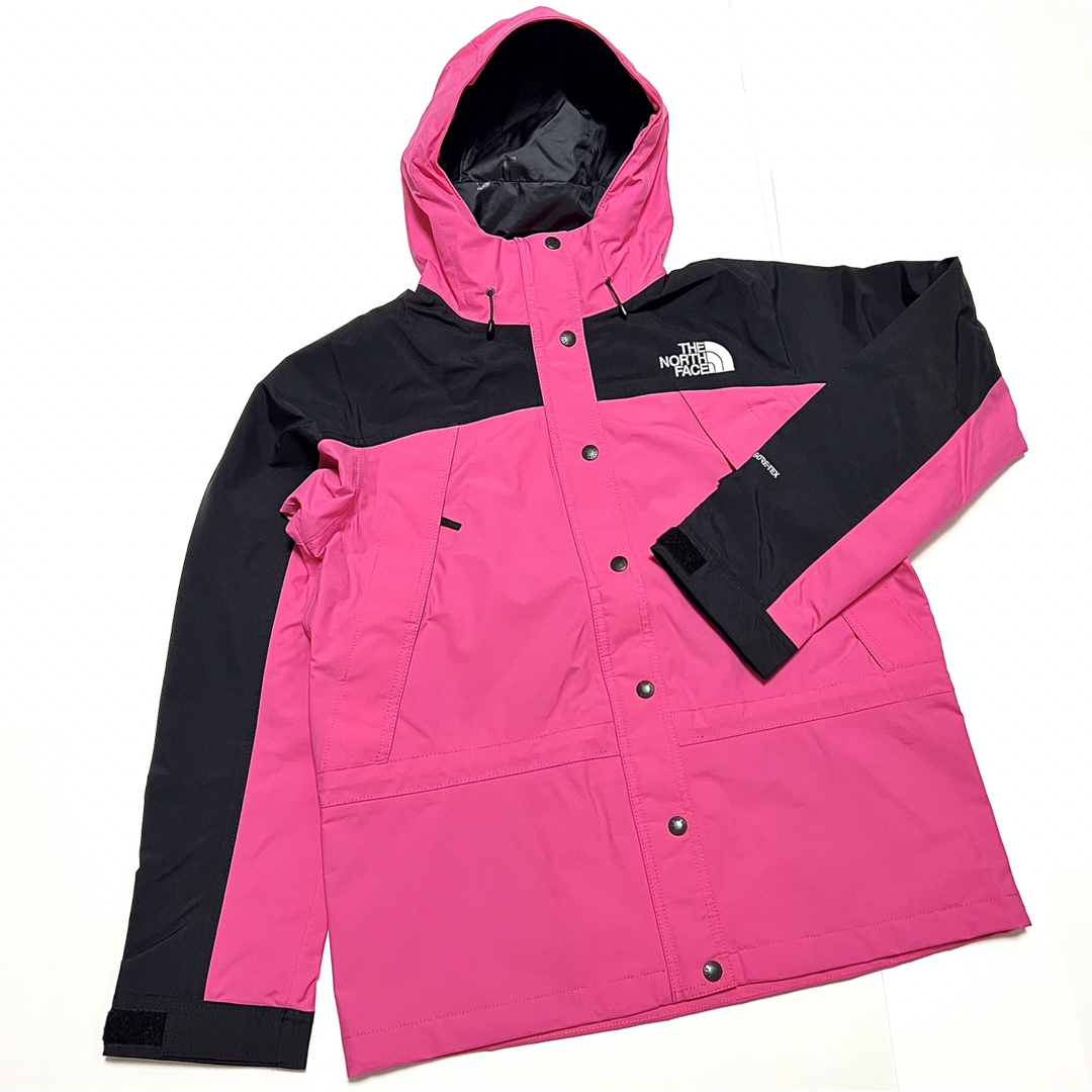 THE NORTH FACE(ザノースフェイス)のL 新品 ノースフェイス マウンテンライト ジャケット  ピンク ゴアテックス レディースのジャケット/アウター(ナイロンジャケット)の商品写真