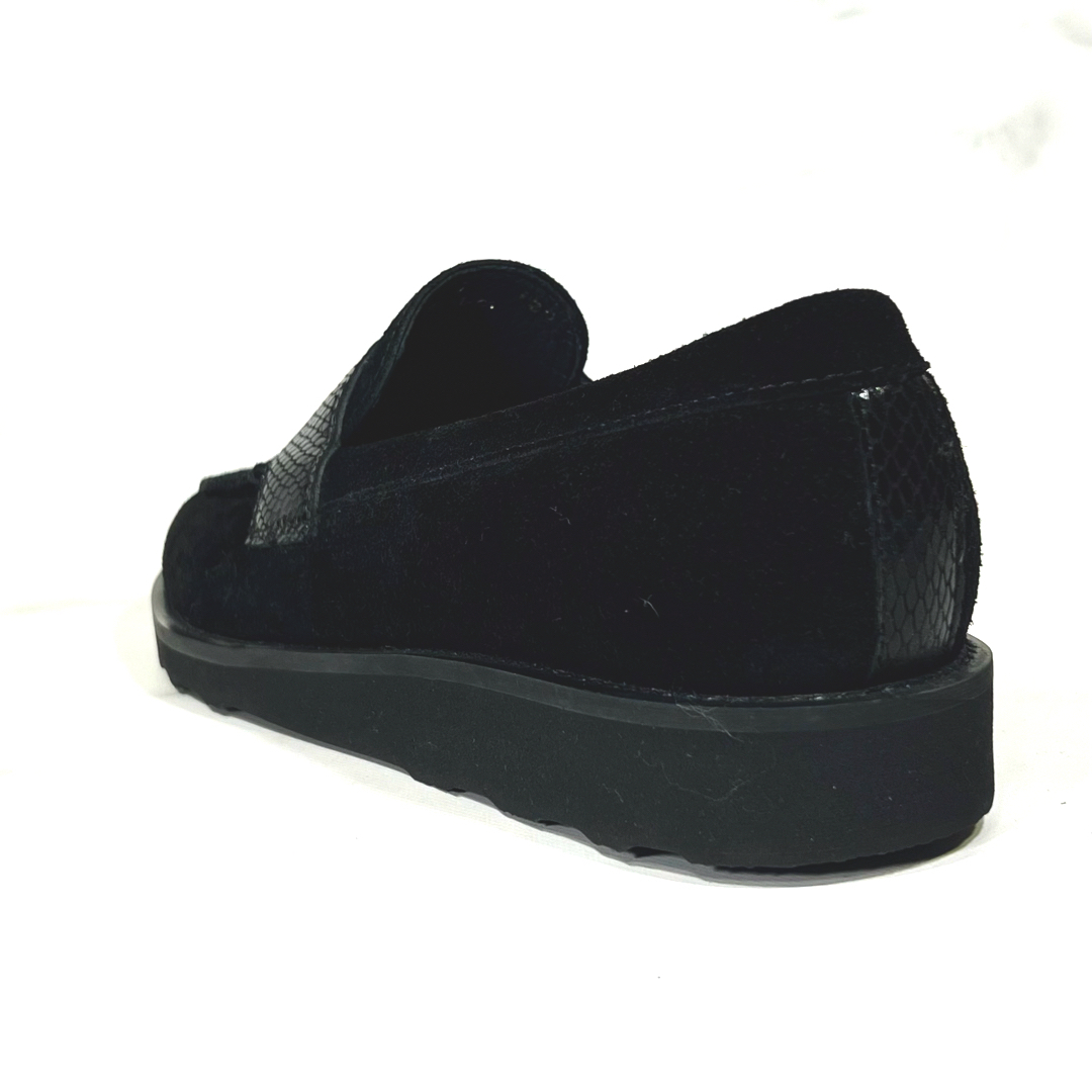 CAMINANDO(カミナンド)の【新品未使用】CAMINANDO nanoリザード コインローファー 黒25.0 メンズの靴/シューズ(ドレス/ビジネス)の商品写真