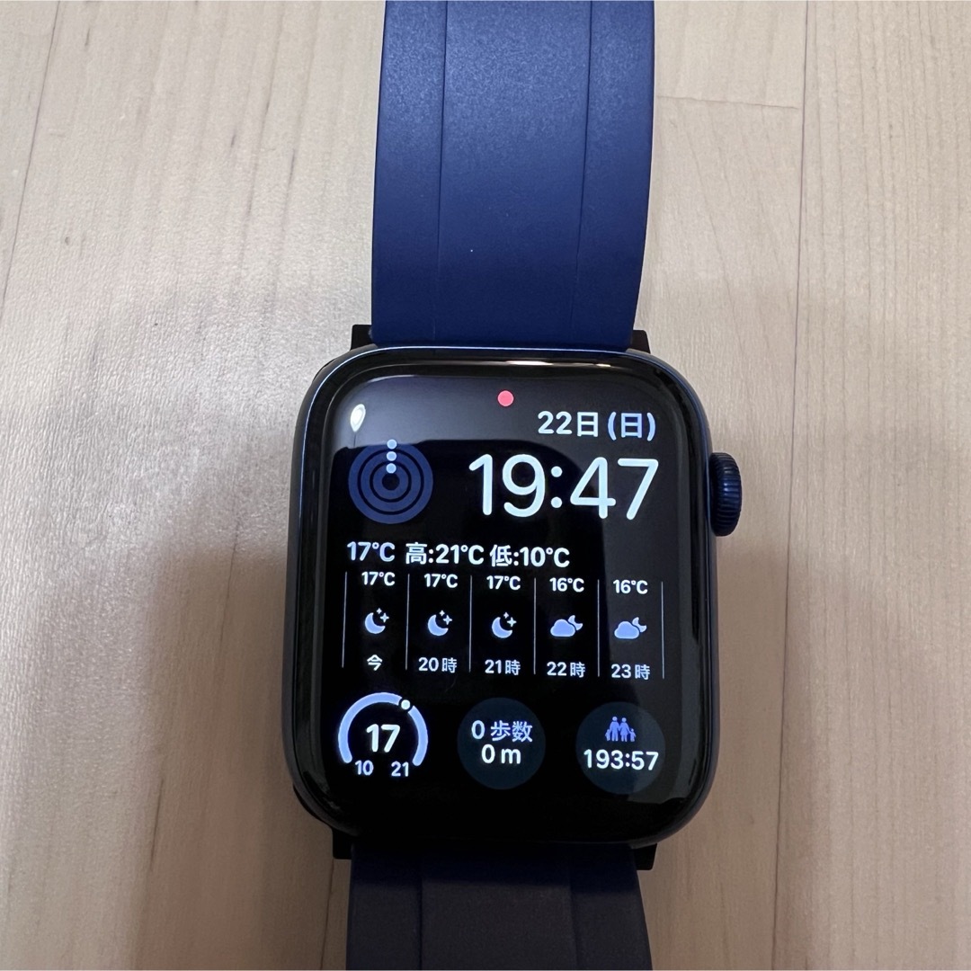 Apple Watch(アップルウォッチ)の⭐️【中古品】アップルウォッチ　シリーズ6 GPSモデル　44mm⭐️ メンズの時計(その他)の商品写真