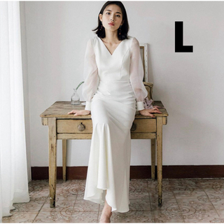 【新品】レディースウェディングドレス シンプル 軽系 ロングドレス  白いドレス(ウェディングドレス)