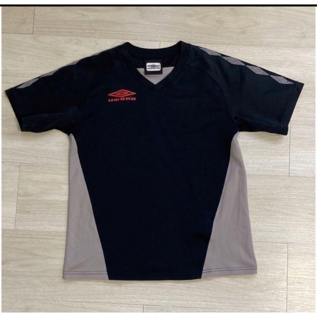 UMBRO(アンブロ)のアンブロ　半袖Tシャツ　140cm グレー キッズ/ベビー/マタニティのキッズ服男の子用(90cm~)(Tシャツ/カットソー)の商品写真