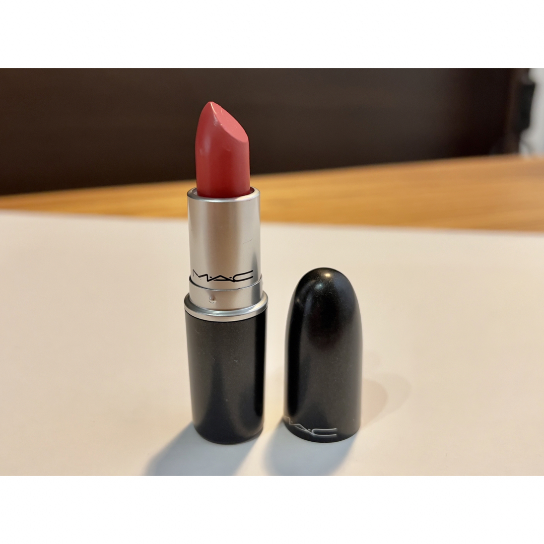 MAC(マック)の新品　M・A・C リップスティック シー シアー コスメ/美容のベースメイク/化粧品(口紅)の商品写真