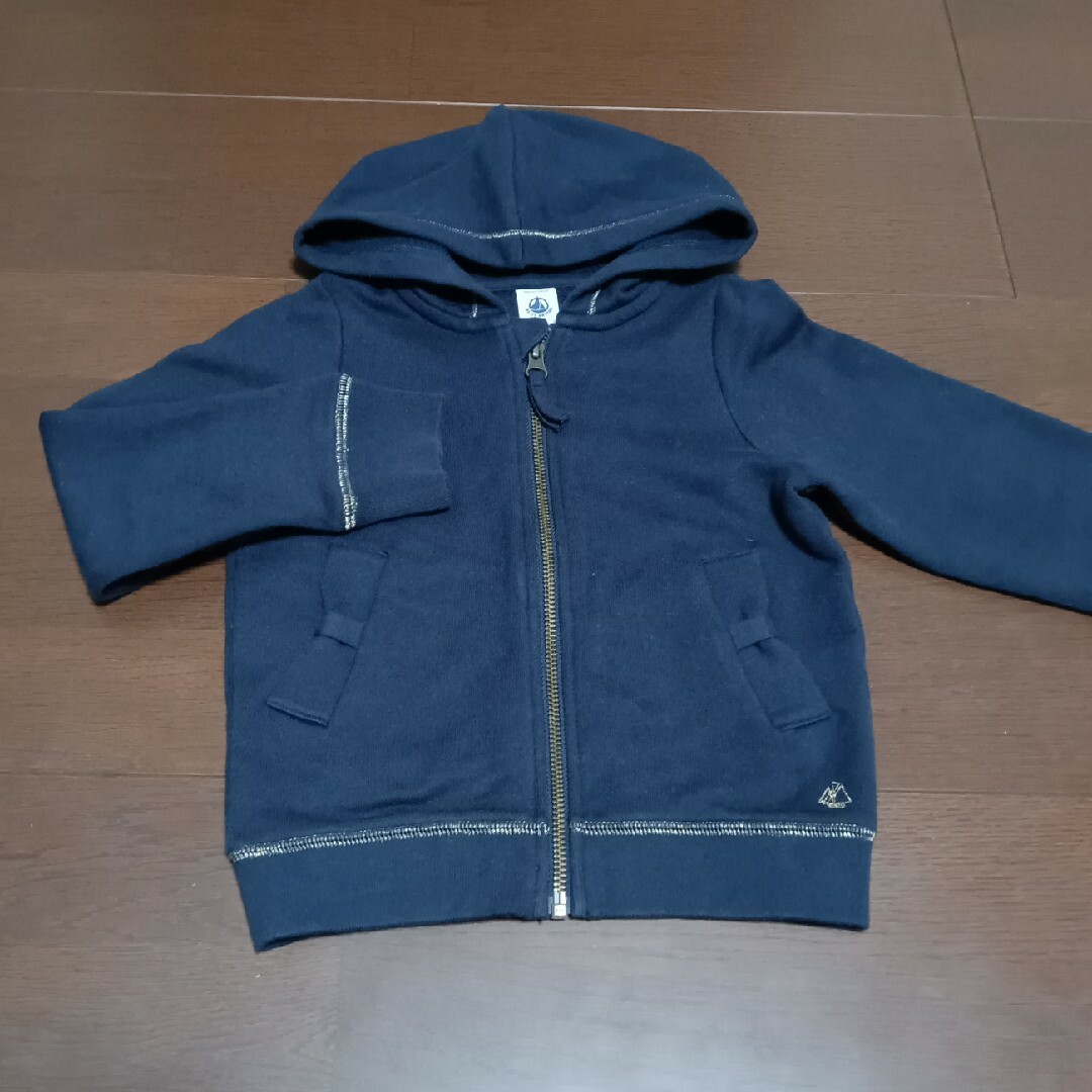 PETIT BATEAU(プチバトー)のプチバトー　パーカー キッズ/ベビー/マタニティのキッズ服女の子用(90cm~)(ジャケット/上着)の商品写真