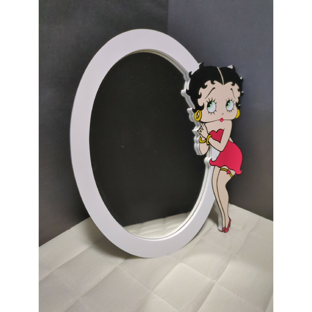 Betty Boop(ベティブープ)のベティちゃん♡大きめスタンドミラー☆壁掛☆鏡 インテリア/住まい/日用品のインテリア小物(壁掛けミラー)の商品写真