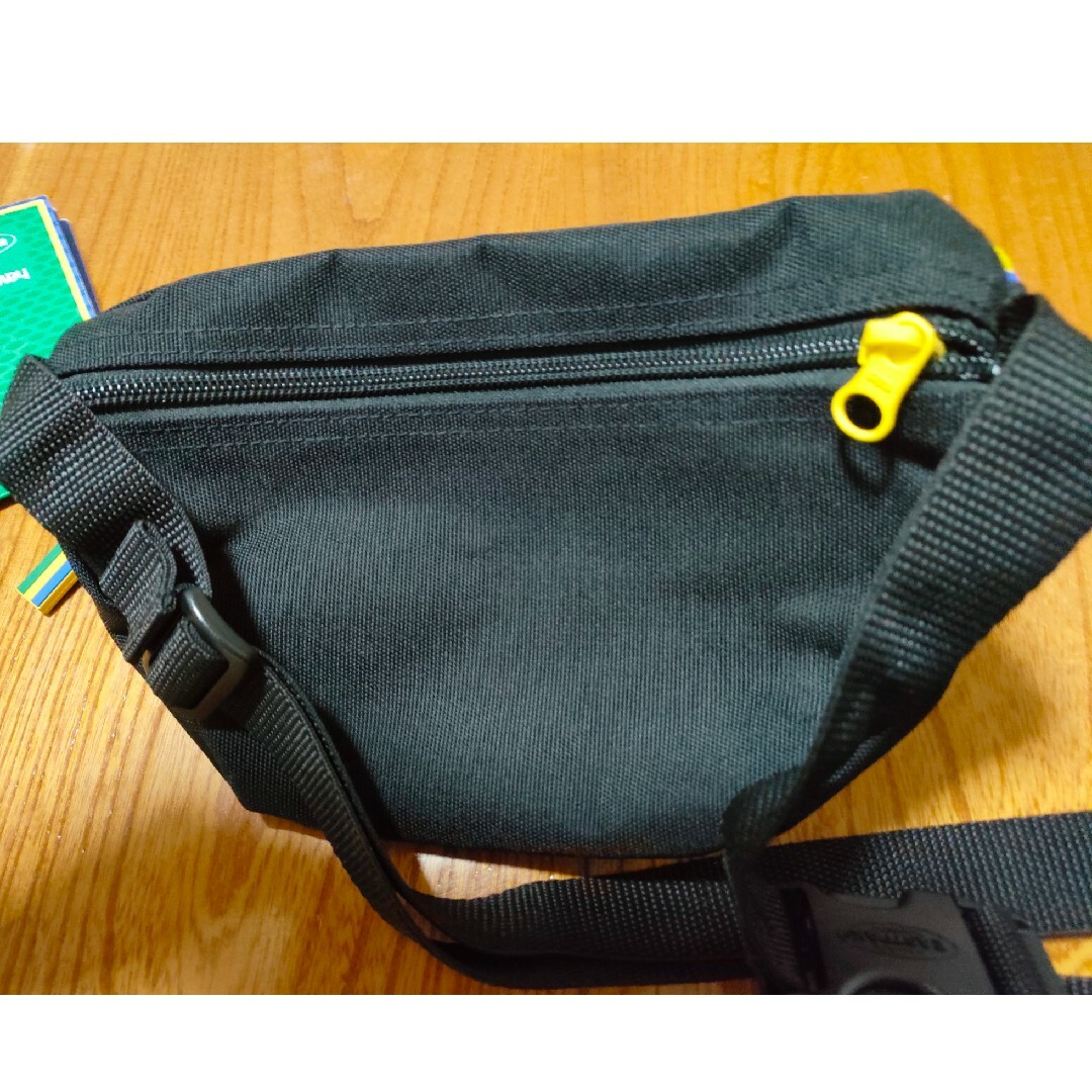 EASTPAK - Eastpak x Havaianas ボディバック ウエストポーチ 未使用品