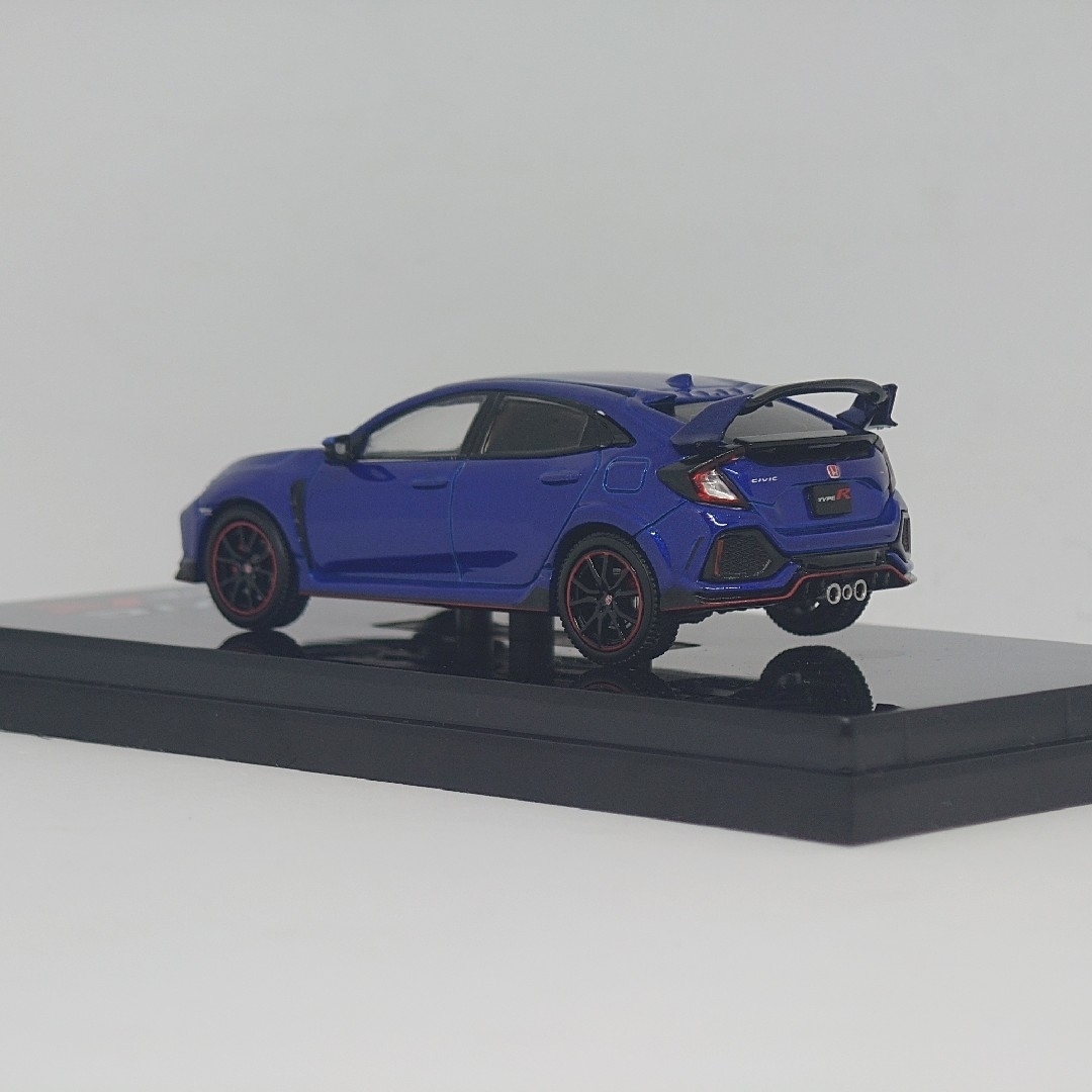 HobbyJAPAN(ホビージャパン)のホビージャパン 1/64 ホンダ シビックタイプR FK8 2017 ブルー エンタメ/ホビーのおもちゃ/ぬいぐるみ(ミニカー)の商品写真