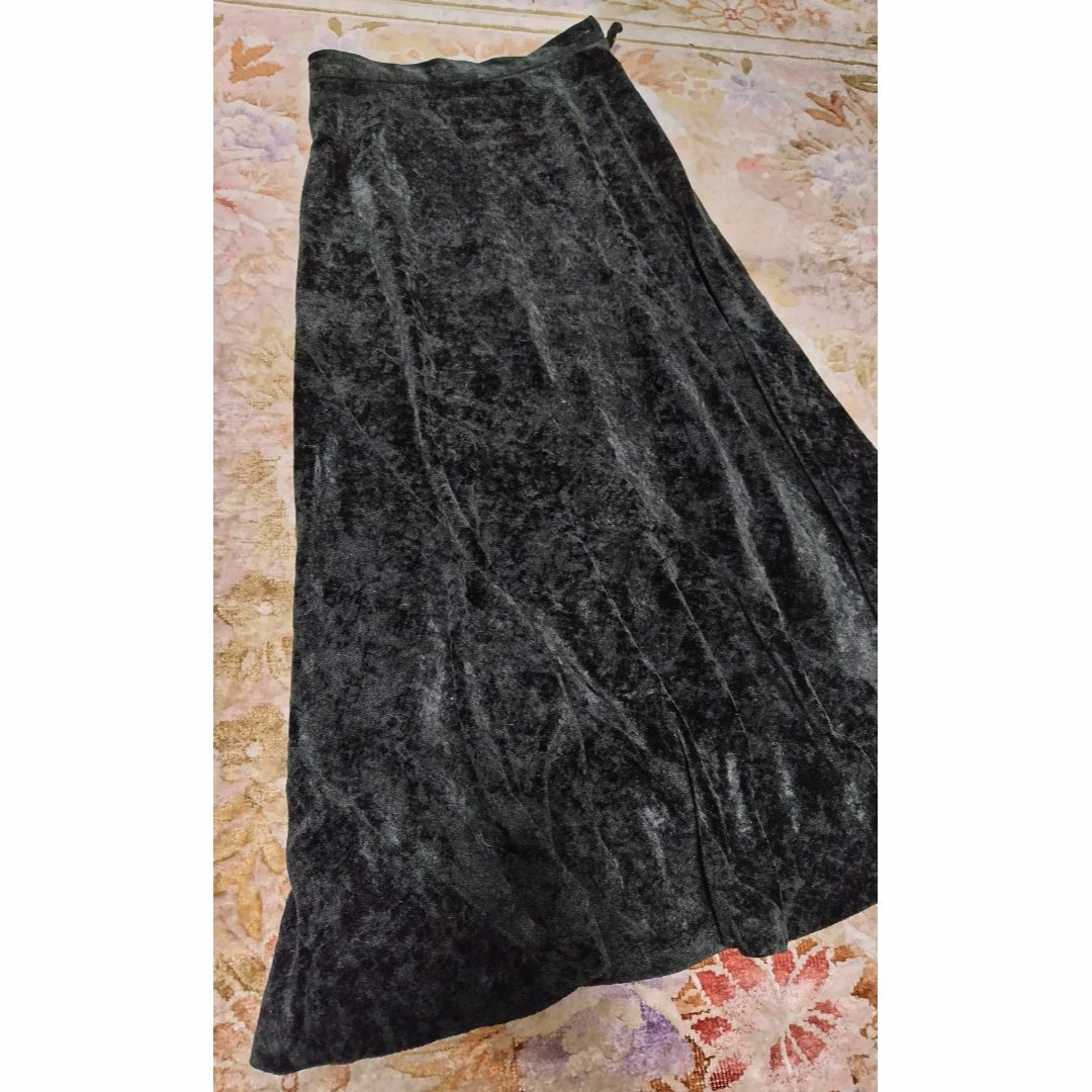エスカルゴスカート黒モール素材　#111 レディースのスカート(ロングスカート)の商品写真