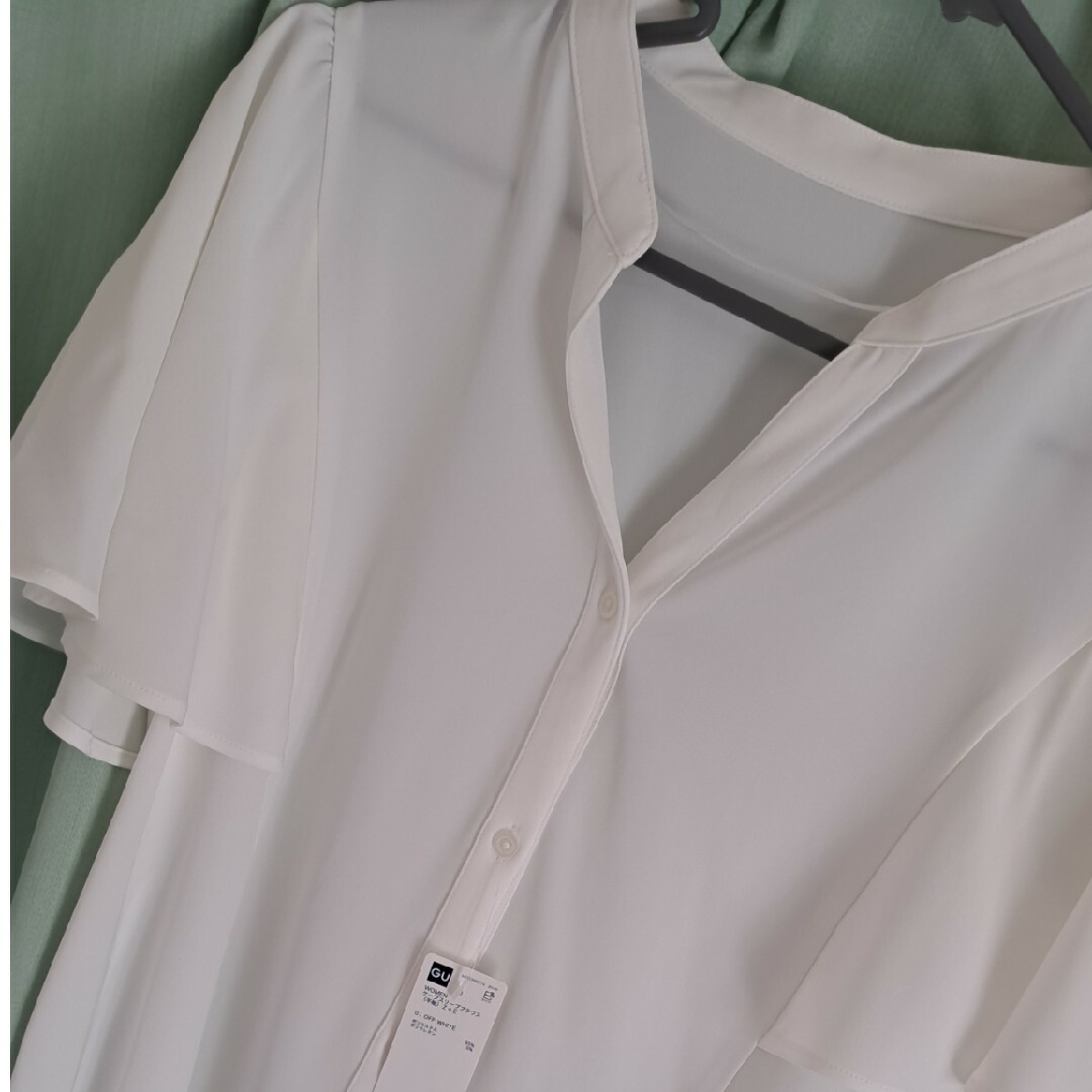 新品未使用GU　半袖ブラウス レディースのトップス(カットソー(半袖/袖なし))の商品写真
