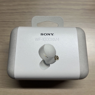 ソニー(SONY)の【新品】SONY フルワイヤレスイヤホン WF-1000XM4 シルバー(ヘッドフォン/イヤフォン)