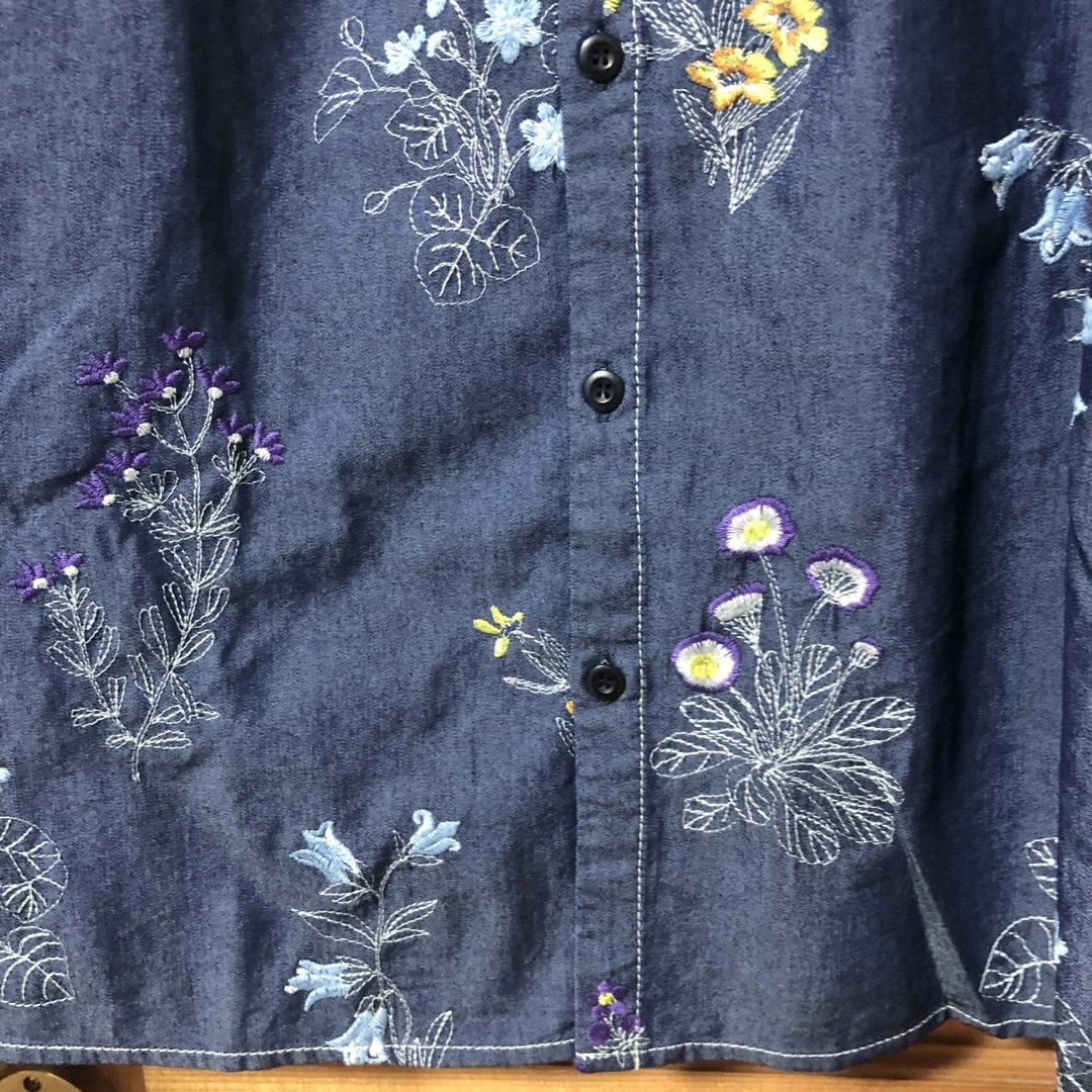 タグ付き新品!スーパーハッカ★ライトオンスデニムステッチ野花刺繍Aラインブラウス