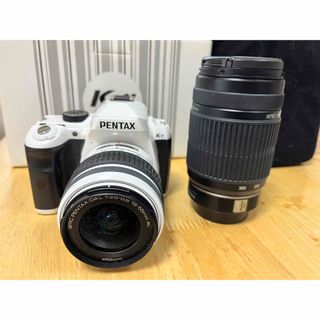 PENTAX　一眼 Q10 ズームレンズキット　シルバー　電池カバーいたみ