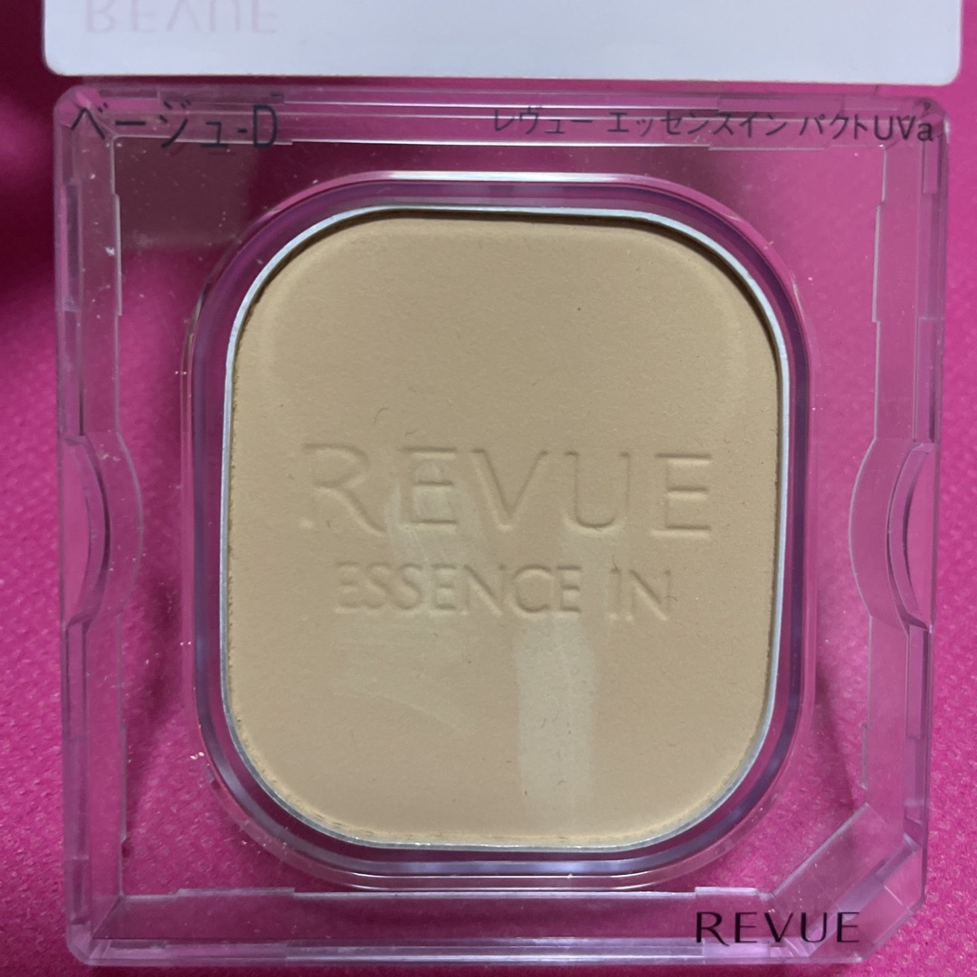 REVUE(レヴュー)のレヴュー　エッセンスイン　パクトUVa  ベージュD コスメ/美容のベースメイク/化粧品(ファンデーション)の商品写真