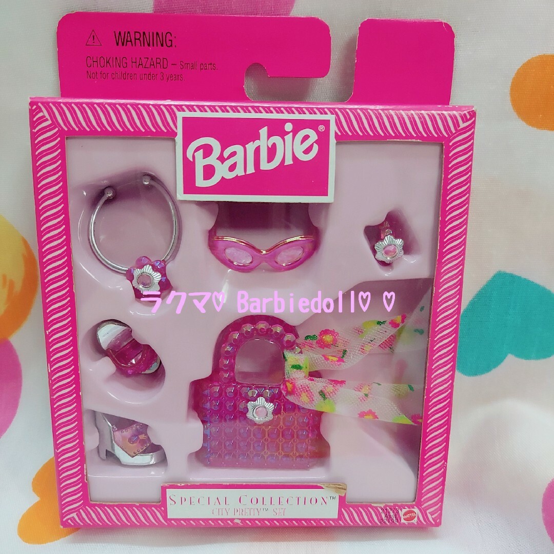 Barbie(バービー)のバービー　スペシャルコレクション　小物　ビンテージバービー　アウトフィット エンタメ/ホビーのおもちゃ/ぬいぐるみ(キャラクターグッズ)の商品写真