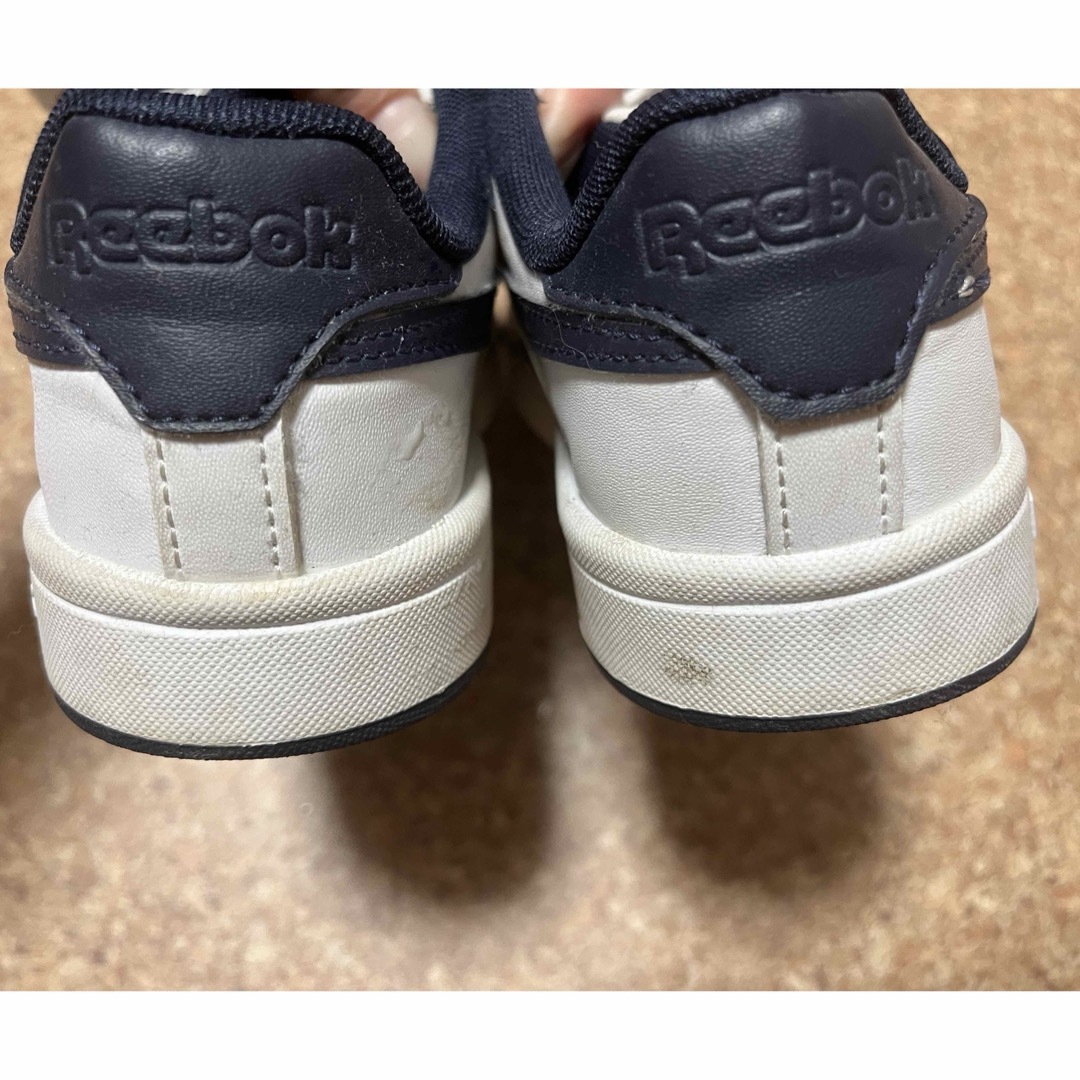 Reebok(リーボック)の子供 スニーカー 18cm キッズ/ベビー/マタニティのキッズ靴/シューズ(15cm~)(スニーカー)の商品写真