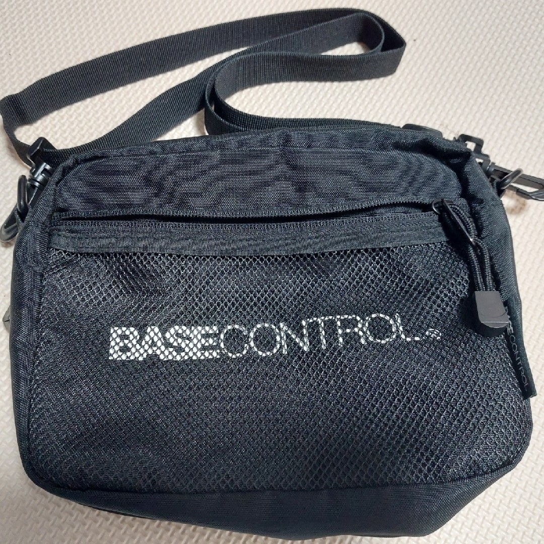 BASE CONTROL(ベースコントロール)のBASE CONTROL ベースコントロール　ショルダーバッグ メンズ メンズのバッグ(ショルダーバッグ)の商品写真