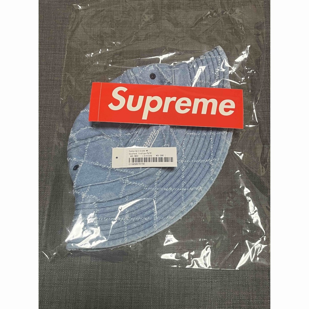 Supreme(シュプリーム)の　S/M デニム Supreme Punched Denim Crusher  メンズの帽子(ハット)の商品写真