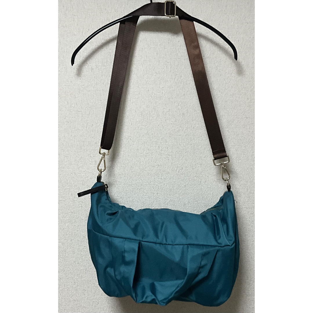 HIROKO BIS(ヒロコビス)のHIROKO BIS  ナイロン２WAYショルダーバッグ ライトブルー レディースのバッグ(ショルダーバッグ)の商品写真