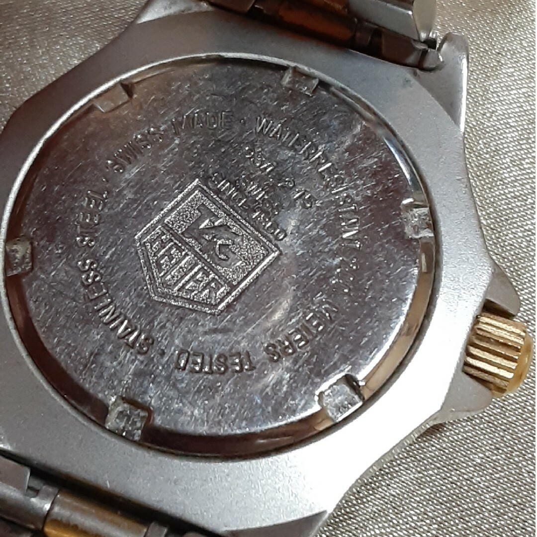 タグホイヤー　プロフェッショナル　3000　200m　デイト　メンズ腕時計　稼働