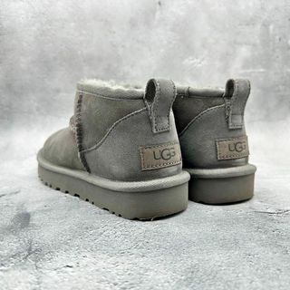 UGG - 【極美品】アグ Classic Ultra Mini グレー ムートン ボアの通販 ...